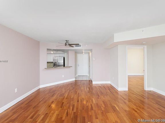 2nd image of 1900 Sunset Harbour Dr #2314