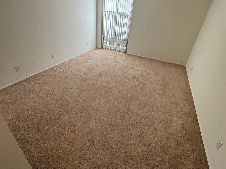 Kula Kai Apartments — Photo 18
