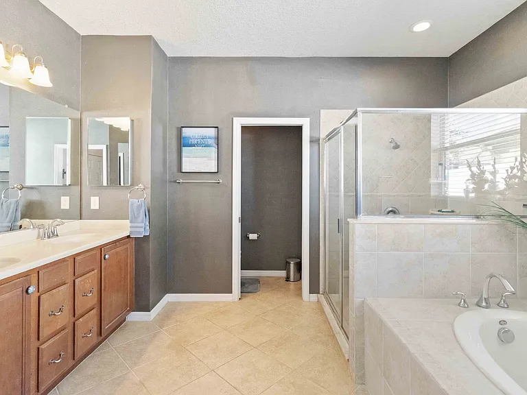 6815 45th Ter E — Photo 11