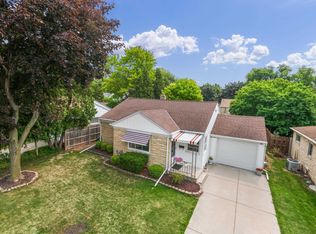311 Deschane Pl, Green Bay, WI 54302
