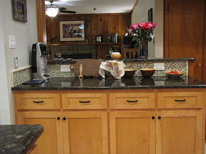 2907 Elgin St — Photo 8