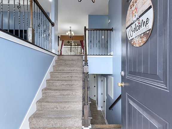 5th image of 592 Parkvue Village Way