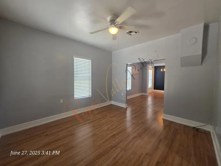305 Grandview Ave — Photo 3