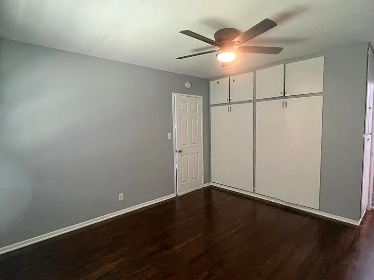 253 E Center St — Photo 12