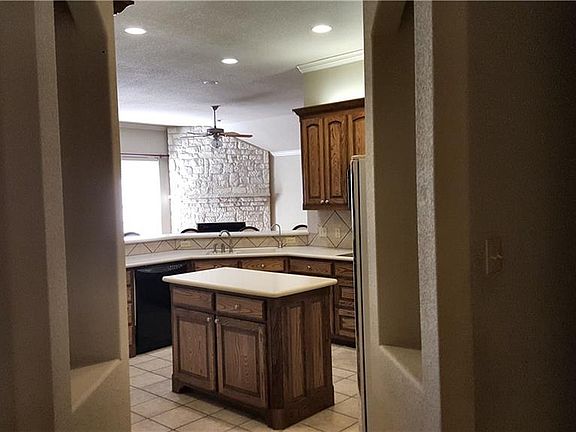 5th image of 3931 Blake Ashton Dr