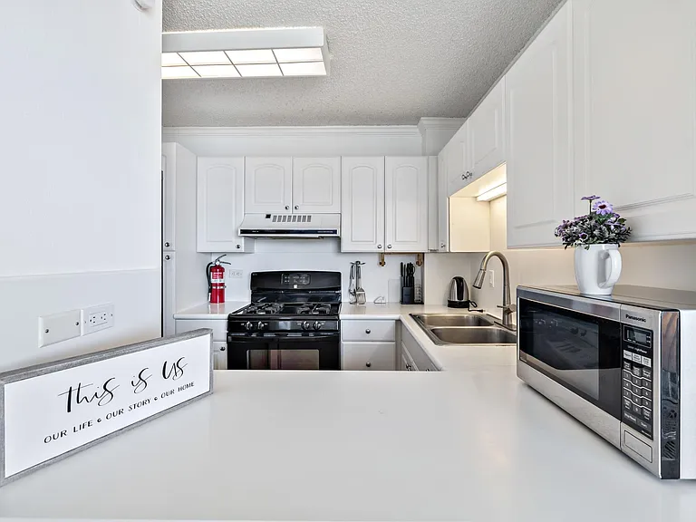 430 Lewers St #2804 — Photo 13