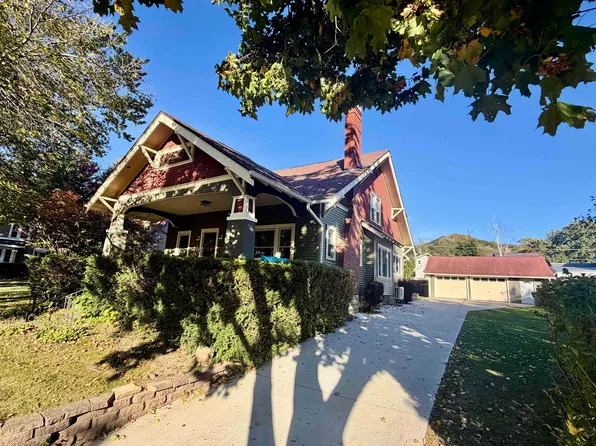 631 N Church St, Richland Center, WI 53581