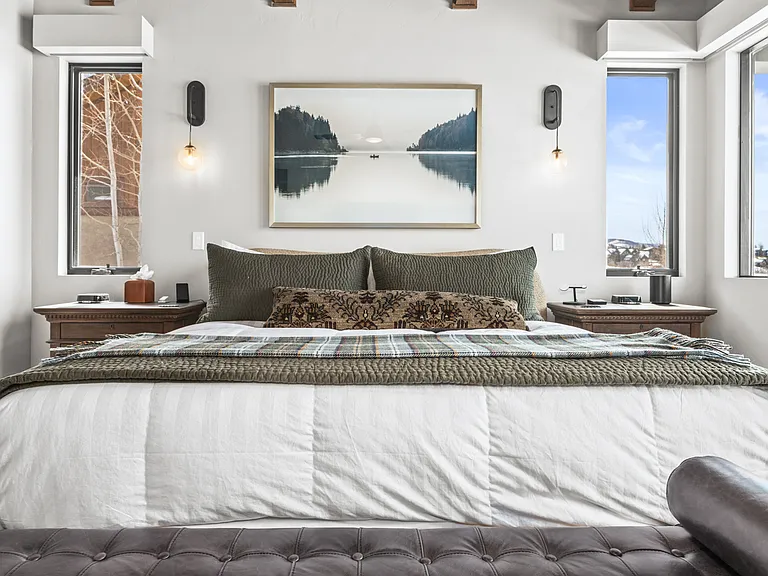 King Ensuite Bedroom 1