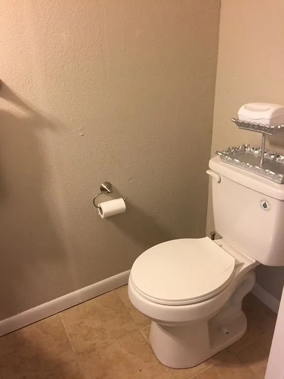 2 bed, 1004 sqft, $1,970 — Photo 3