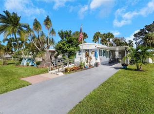 20 Derhenson DR, NAPLES, FL 34114