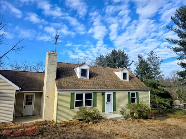 128 Valley Green Dr, Coatesville, PA 19320