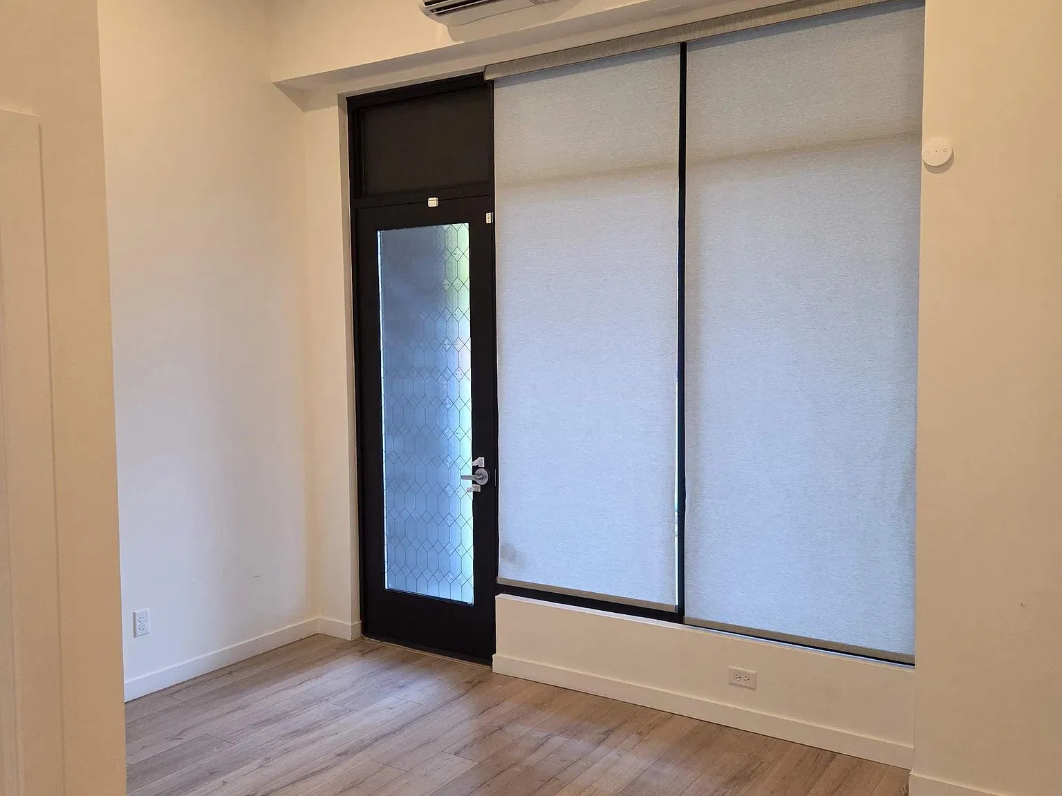 3 bed, 2.5 bath, 2140 sqft, $3,950 — Photo 4