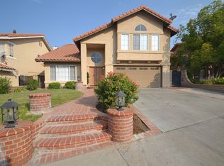 20057 Carson Ct, Saugus, CA 91390