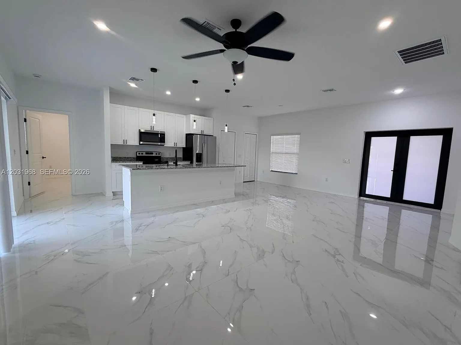 3 bed, 2.0 bath, $2,250 — Photo 3