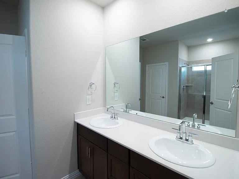 1103 Sweetleaf St — Photo 23
