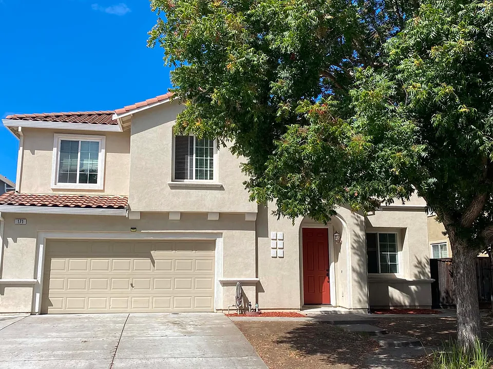 171 Portico Ln
