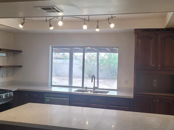 4465 Bunker Cir, Paradise Town, NV 89121