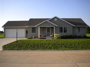 1310 Yorkshire Dr, Shipshewana, IN 46565