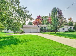 4080 Johnson Rd, Barberton, OH 44203