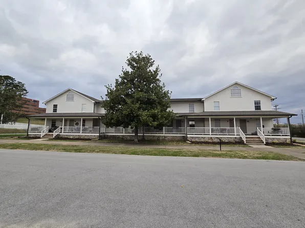 413 Barnhardt Cir, Fort Oglethorpe, GA 30742