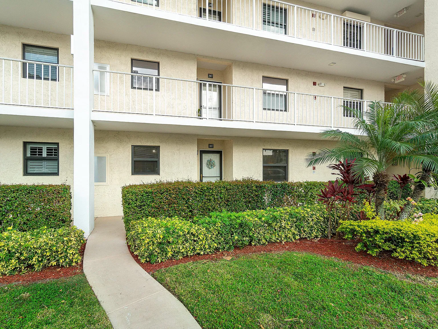 300 N Highway A1A — Photo 1