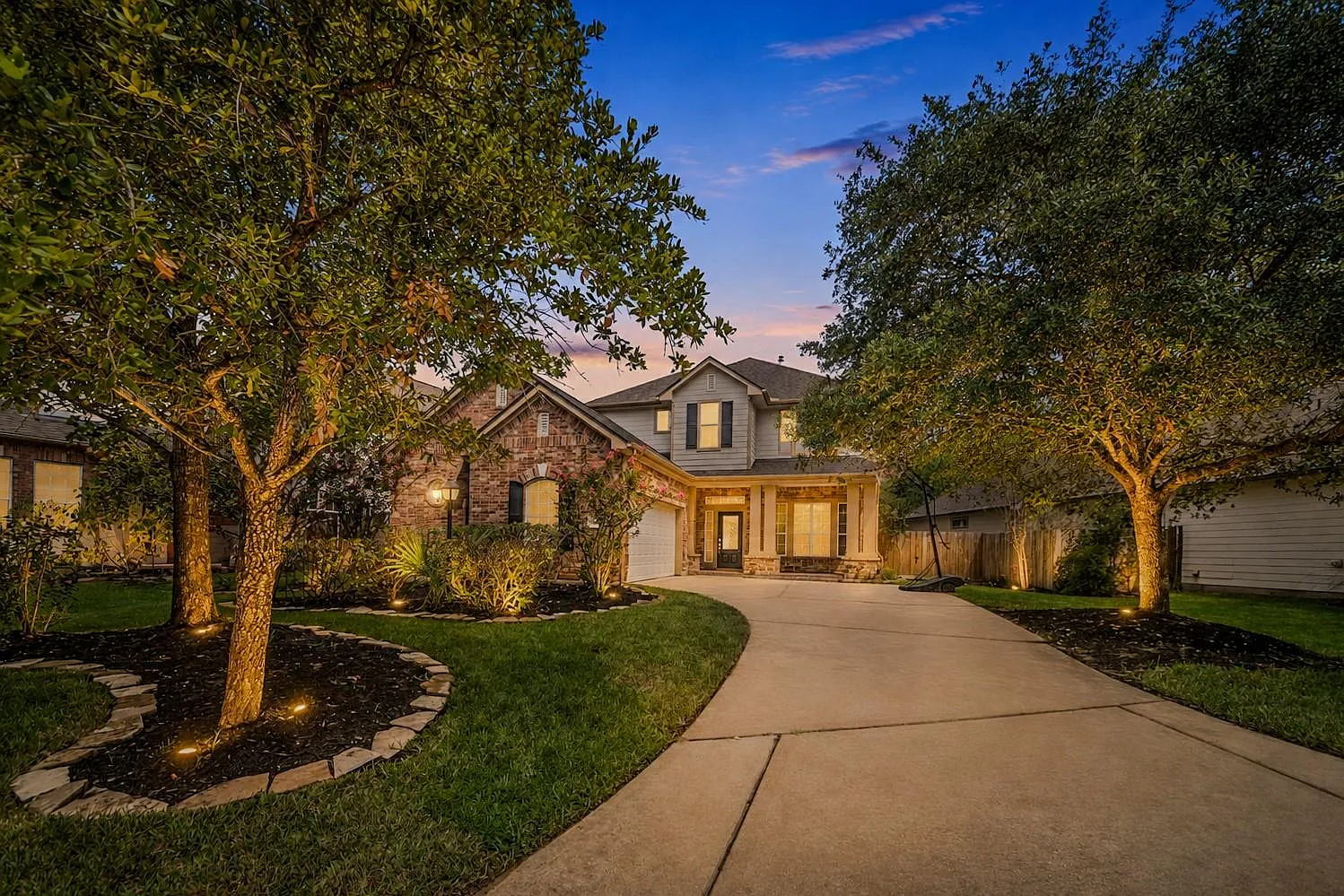 4 bed, 2.5 bath, 2383 sqft, $3,500 — Photo 1