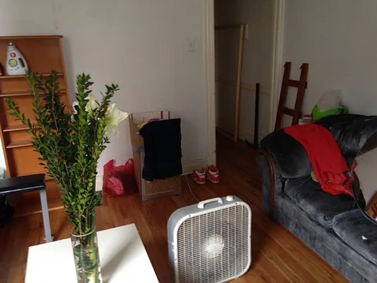 Rented by Premier Metro Realty Corp | media 16