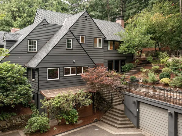 4905 SW Hewett Blvd, Portland, OR 97221