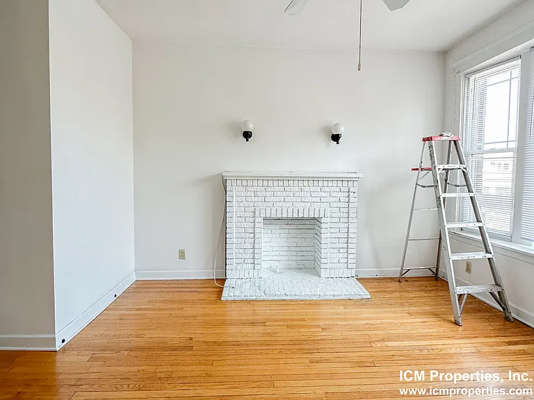 3048 N Greenview Ave #2 — Photo 3