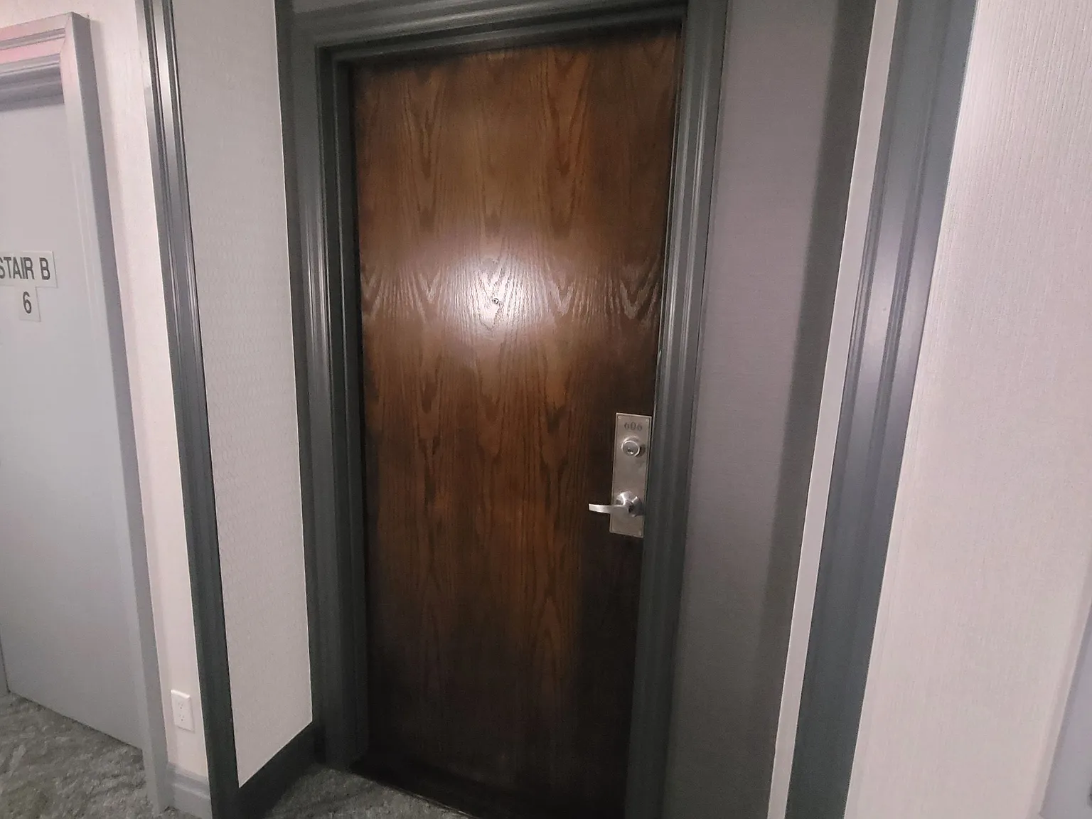 1 bed, $2,300 — Photo 2