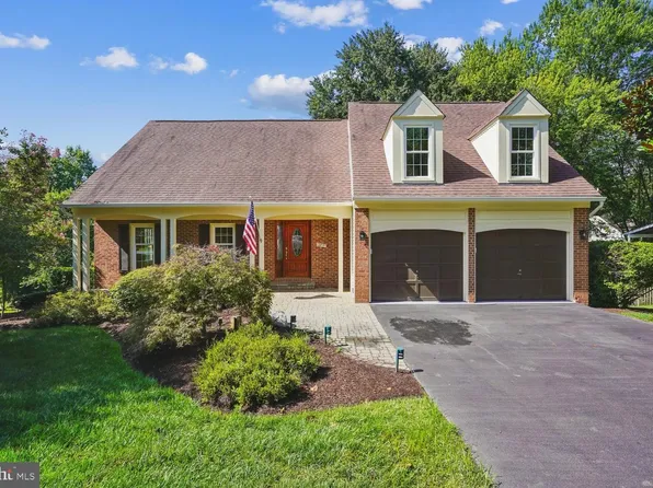 12851 Valleywood Dr, Woodbridge, VA 22192