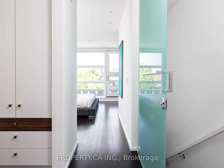 238 Manning Ave — Photo 23