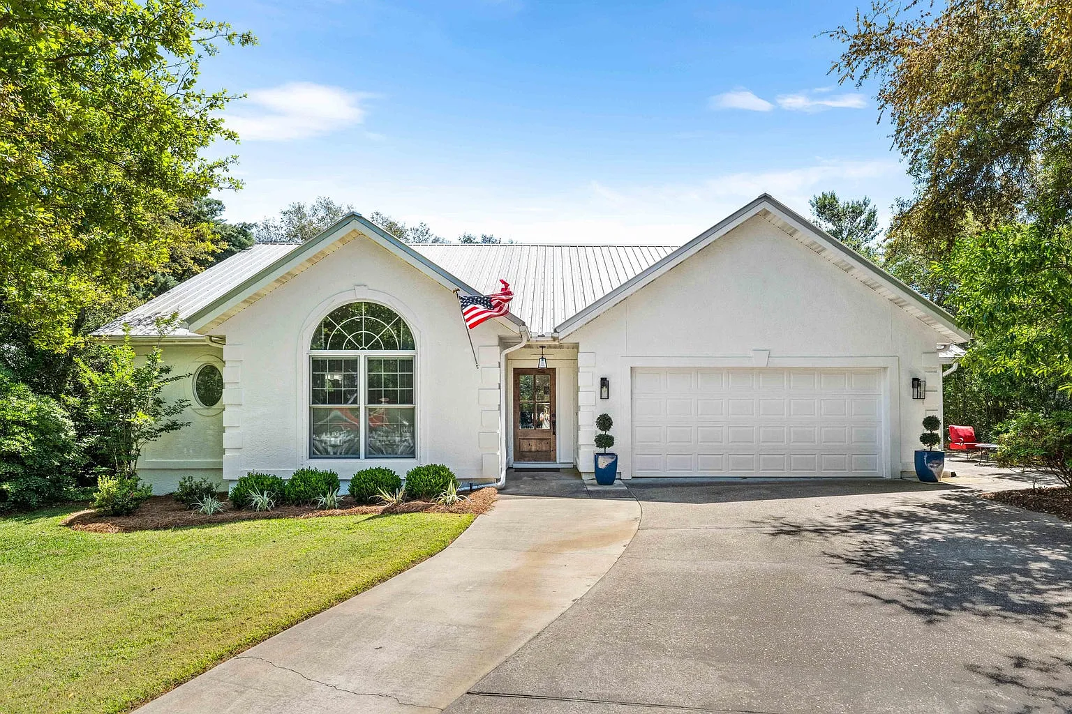 3 bed, 2473 sqft, $5,000 — Photo 3