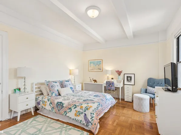 535 West 110th Street 12H image 2 of 4