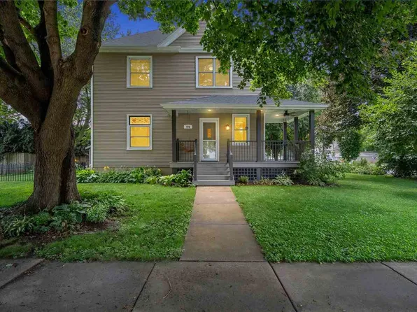 701 7th St, Durant, IA 52747