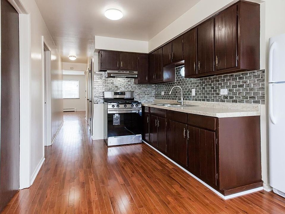 1st image of 10483 W Touhy Ave APT 2E