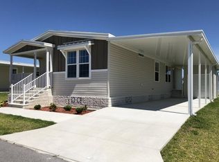 4890 Coopers Hawk Pl, Zephyrhills, FL 33541