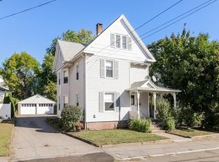 17 Clarkson St, Ansonia, CT 06401