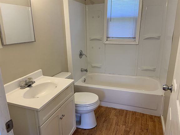 4th image of 725 Geyer Ave