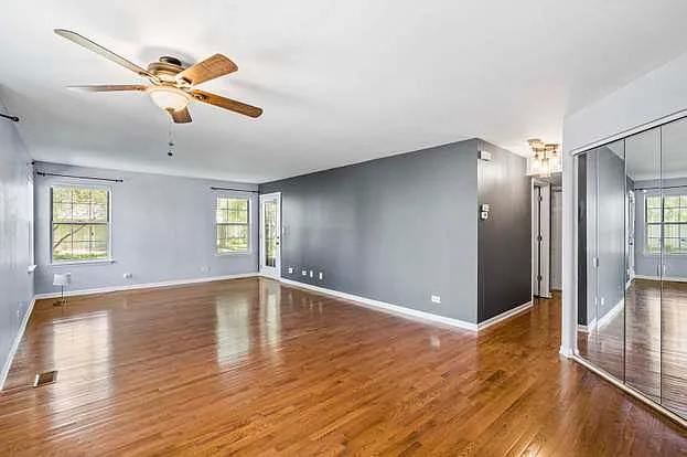 2146 Camden Ln — Photo 32