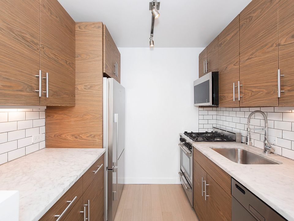 1st image of 429 E 52nd St APT 19F