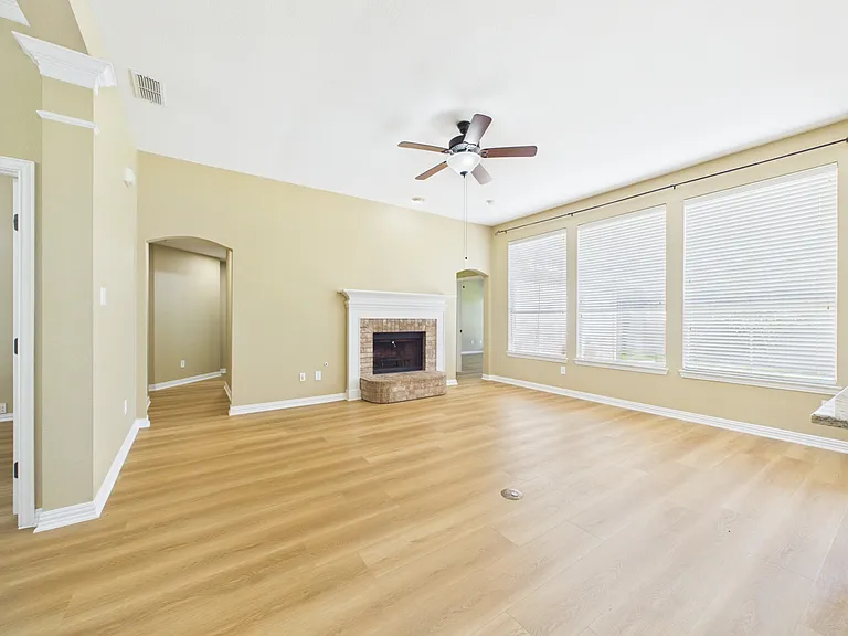 2208 Sagebrush Dr — Photo 11
