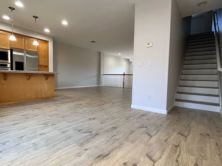 2364 Millstream Ln — Photo 35