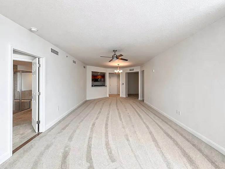 241 Riverside Dr #807 — Photo 8