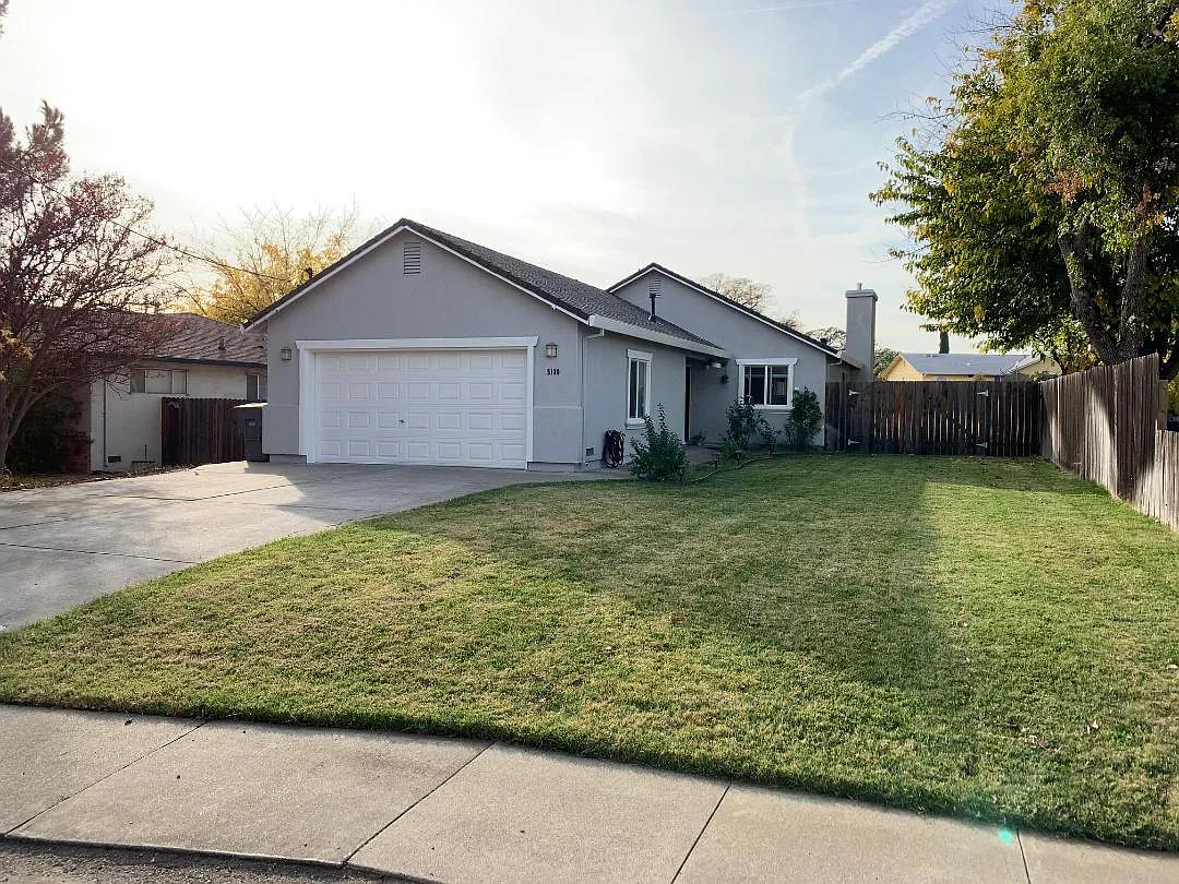 5130 Meyers St photo 1