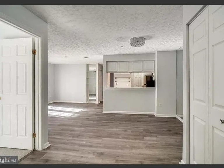 12200 Eagles Nest Ct — Photo 2