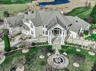 15 Terra Vita Ct, South Barrington, IL