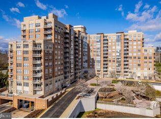 11800 Sunset Hills Rd UNIT 223, Reston, VA 20190