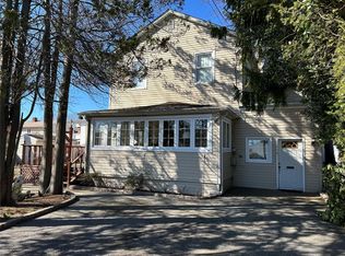 113 Claremont Ave, West Babylon, NY 11704