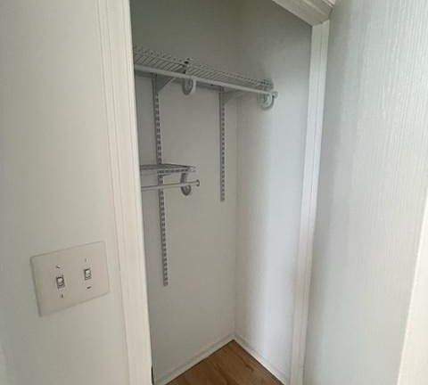 3rd image of 651 N Paulina St #3S